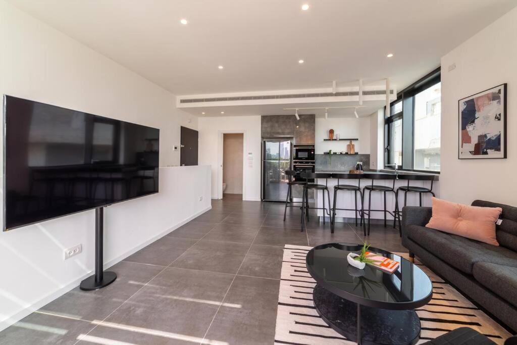 Amazing Penthouse On Gordon Beach 8 Guests Tel Aviv Exterior foto